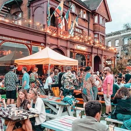 Hootananny Hostel London Exterior photo