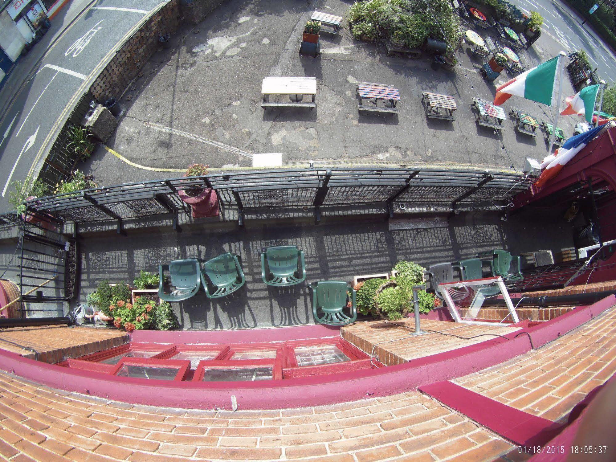 Hootananny Hostel London Exterior photo