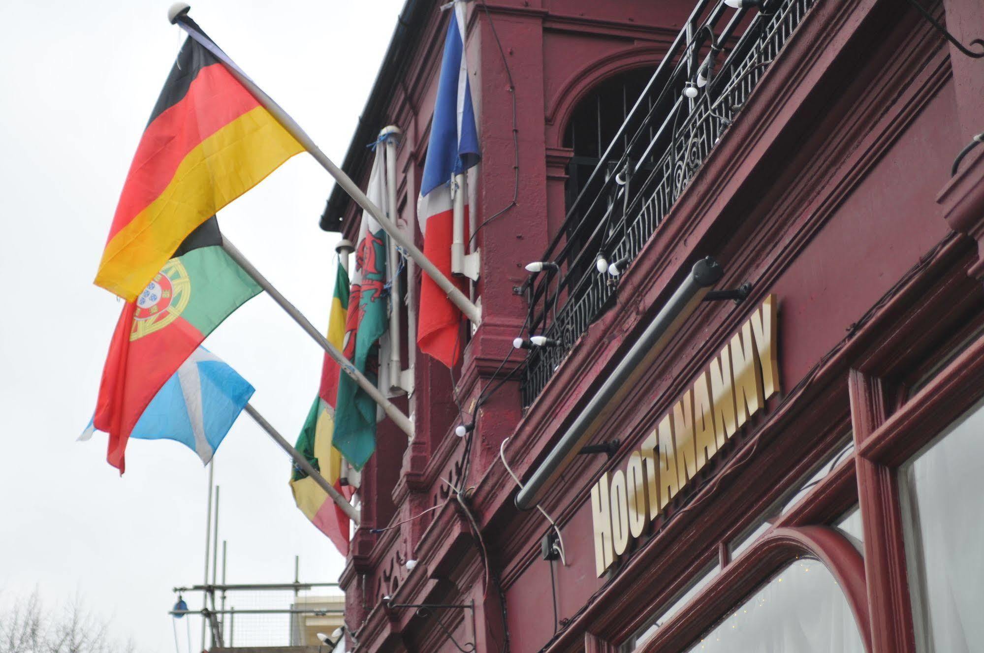 Hootananny Hostel London Exterior photo