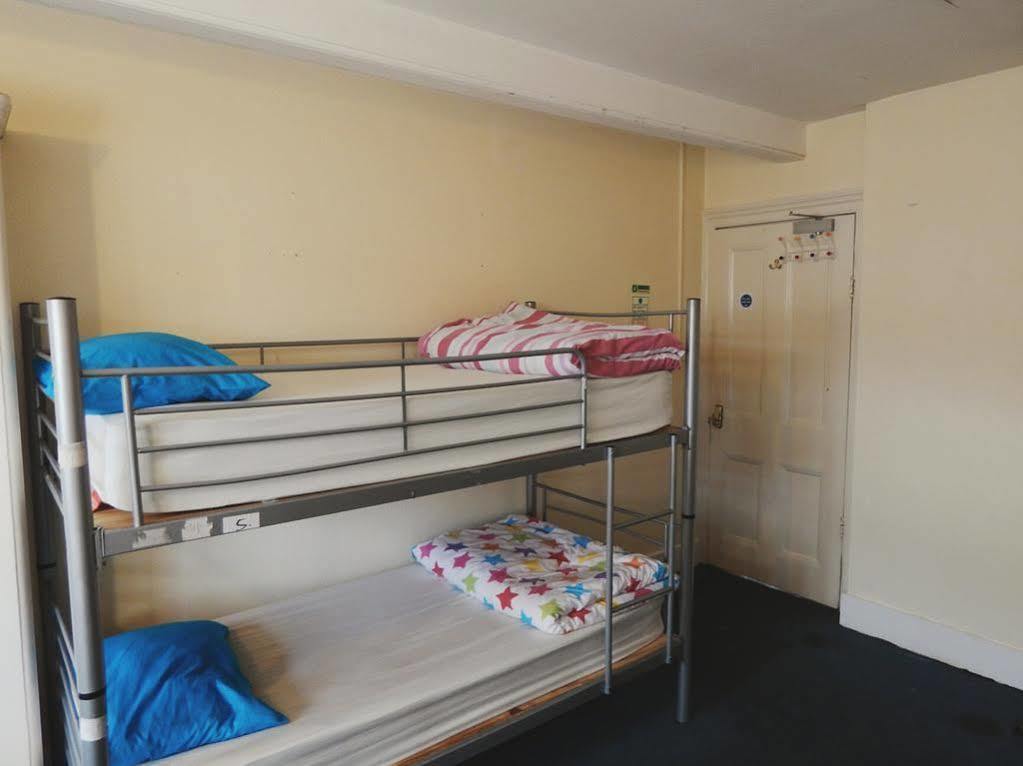 Hootananny Hostel London Exterior photo